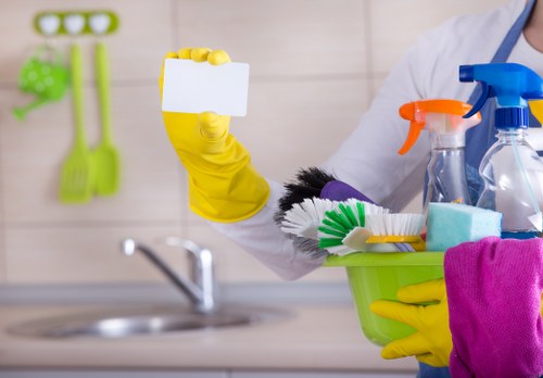 Builders dust removal and surface cleaning in an N4 flat