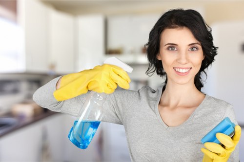 Move in cleaning team working in a North London home in N4